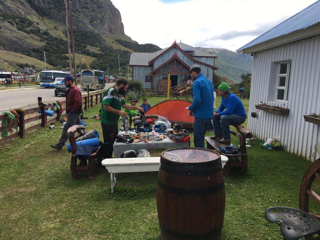 Lo De Trivi Vandrarhem El Chalten Exteriör bild